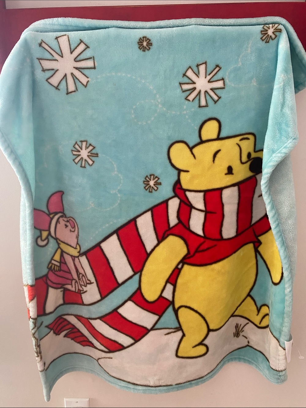 Disney Baby Winnie the Pooh Holiday Fleece Blanket